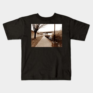 Walking Trail -Richmond Kids T-Shirt